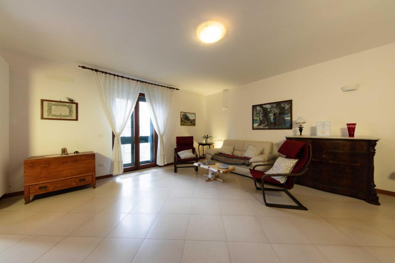 B&B La Stradella Ostuni Bagian luar foto